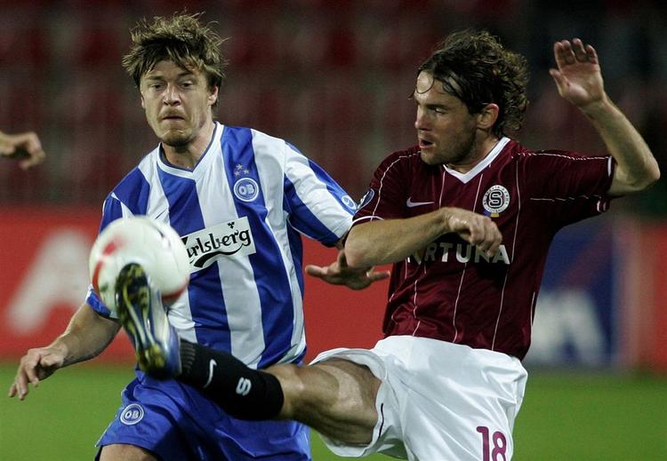 Tjhomas Helveg var den store spiller, da OB i sidste uge opnåede 0-0 i Tjekkiet mod Sparta Prag. 