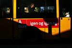Igen og igen og så videre vil københavnerne støde på de røde busreklamer i den nærmeste fremtid. 