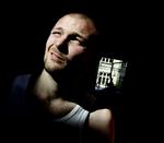 Orgi-E - alias Emil Simonsen - er et af Suspekts fire medlemmer. Og medindehaver af pladeselskabet Tabu Records. 