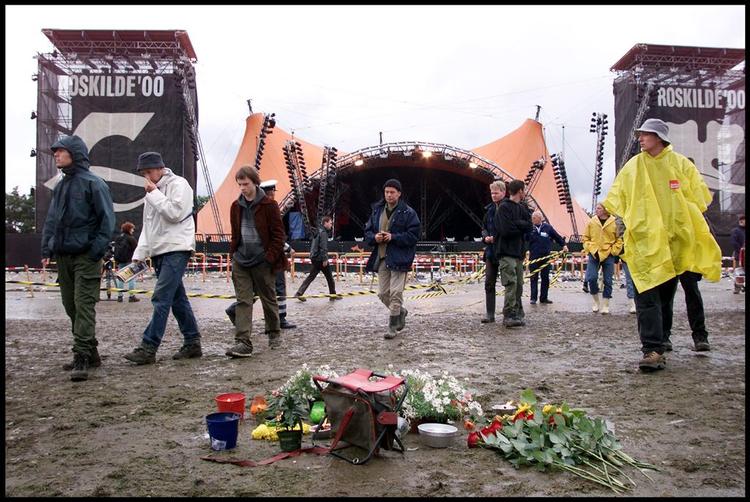 Orange Scene, dagen efter den tragiske ulykke i 2000. 