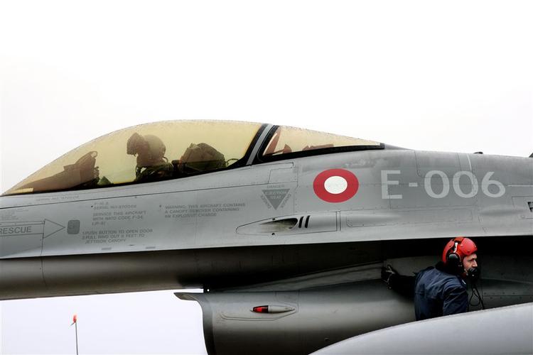 Et af de aldrende F-16-fly. 