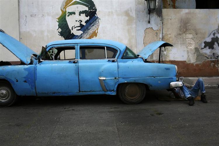 Et vægmaleri af Ernesto 'Che' Guevara. Selv om det er 40 år siden, han døde, er den argentinske revolutionære stadig et stærkt symbol i Cuba. 