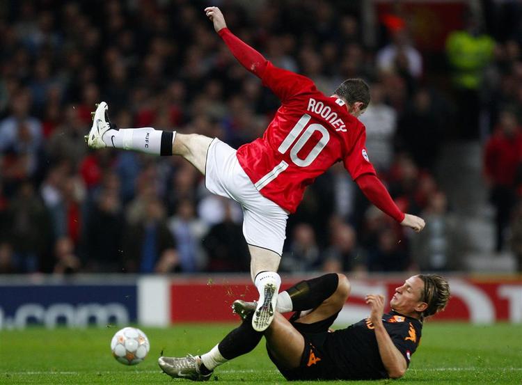 Wayne Rooney sænkede Roma, da han scorede kampens eneste mål. 