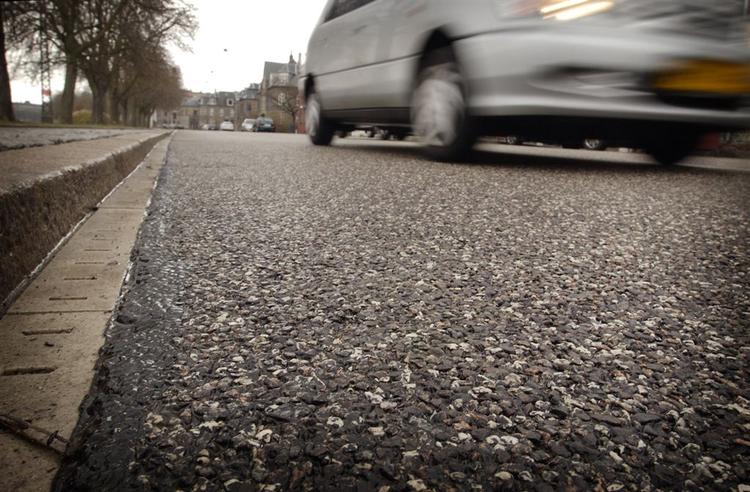 Fra nytår vil lysdioder i større københavnske lyskryds advare højresvingende bilister mod cyklister. 