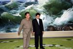 Norkoreas præsident Kim Jong-il og hans sydkoreanske kollega Roh Moo-hyun. 