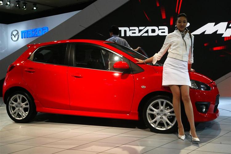 Japanske Mazda 2 er kåret til årets bil i Danmark 2008. 