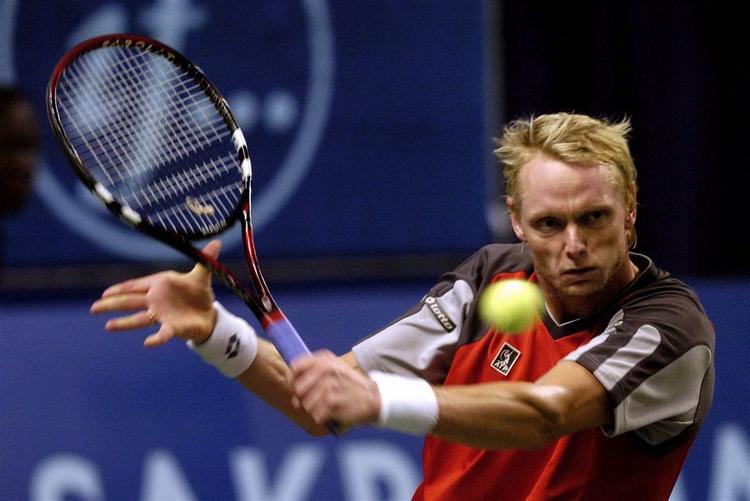 Kenneth Carlsen under en tidligere optræden i Stockholm Open i 2004. 