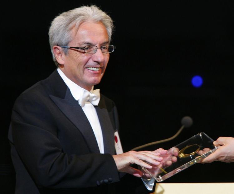 Albert Fert fra Frankrig er en af årets to vindere af Nobelprisen i Fysik. 