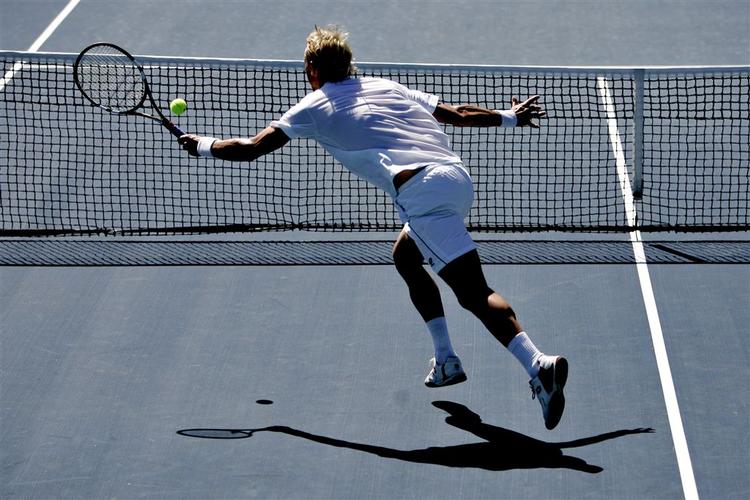Kenneth Carlsen forbedrede i dag i Stockholm Open sin rekord som spilleren med flest nederlag i 1. runde af ATP-turneringer. 