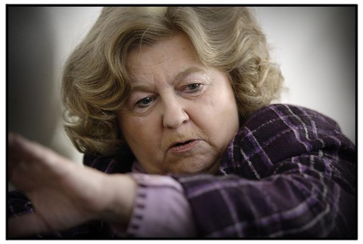 »Der står ikke skrevet nogen steder i loven, at de afviste asylansøgere skal bo på kæmpestore kaserner og have det dårligt«, siger Birthe Rønn Hornbech. 
