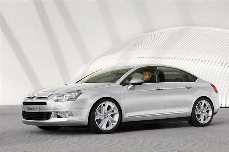 Den nye Citroën C5 bliver en smule større end den nuværende model. Bl.a. vil der være bedre benplads på bagsædet.Foto: Citroën 