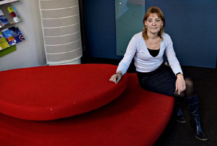 På Borgerservice i Indre By i København er tillidsrepræsentant Linda Josephsen tilfreds med lidt skæve arbejdstider, ligesom halvdelen af hendes HK-kolleger er det. 
