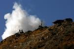 Tyrkiske soldater holder vagt ved grænsen til Irak i det sydøstlige Tyrkiet. Men også i Iran og Iraks grænseland er der træfninger. 