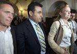 Ny Alliances Anders Samuelsen (tv.) tror, at partiet vil komme i Folketinget med de afgørerende mandater, der kan vælte VKO-flertallet. 