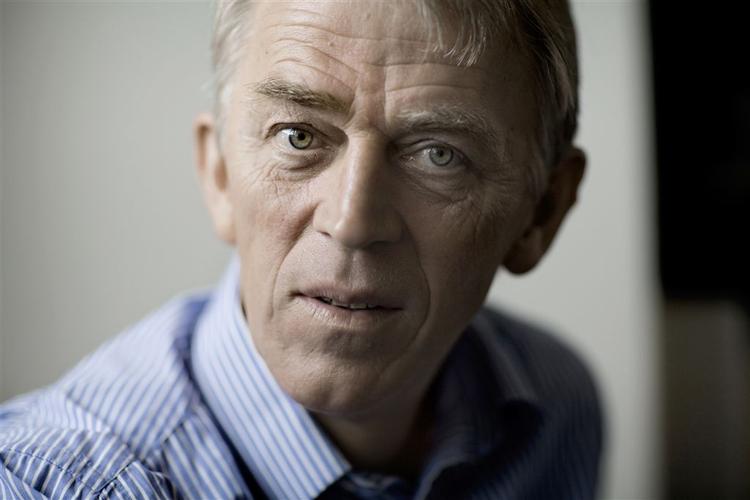 SF's formand, Villy Søvndal, tror, at vælgerne vil straffe Socialdemokraterne, hvis partiet går i regering med partier til højre for midten. 