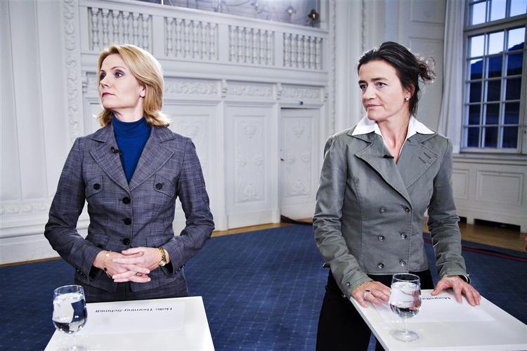 En kommende SR-regering blev beskyldt for at ville lade udlændinge valfarte til Danmark. 