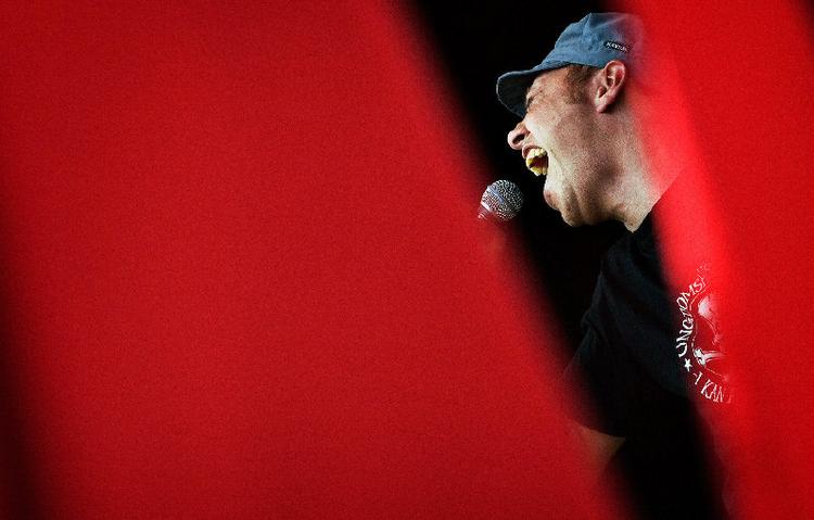 rå rock. Johan Olsen og Magtens Korridorer har på både plade og live ramt lige ned i den danske musikscenes solar plexus. Det nye album, ’Det krøllede håb’, lyder endda endnu mere som Magtens Korridorer live end forgængeren, ’Friværdi’. Arkivfoto: Joachim Adrian 