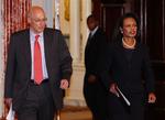 USA's udenrigsminister, Condoleezza Rice, og finansminister Henry Paulson ankommer her til Det Hvide Hus for at meddele om nye sanktioner mod Iran. 