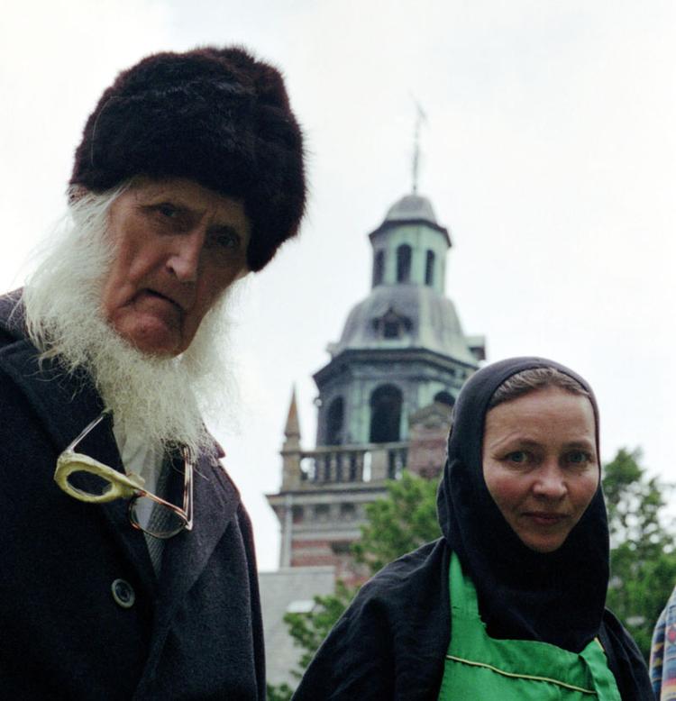 'The Monestary' er en smukt komponeret fortælling, der hele tiden antyder, at den handler om mere, end den beretter. 