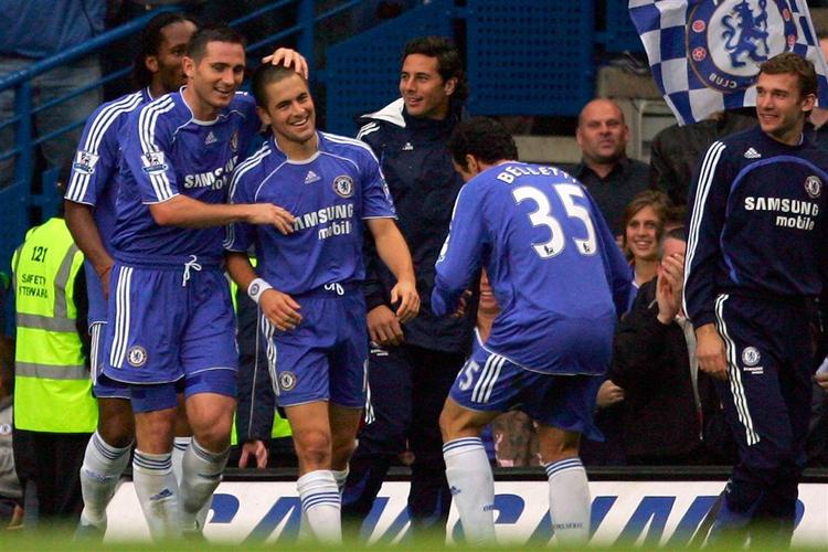 Joe Cole scorede målet til 4-0 for Chelsea. 
