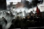 De unge forsøgte i begyndelsen af oktober at besætte et nyt hus, men det lykkedes politiet at hindre besættelsen - bl.a. ved at affyre tåregas. 