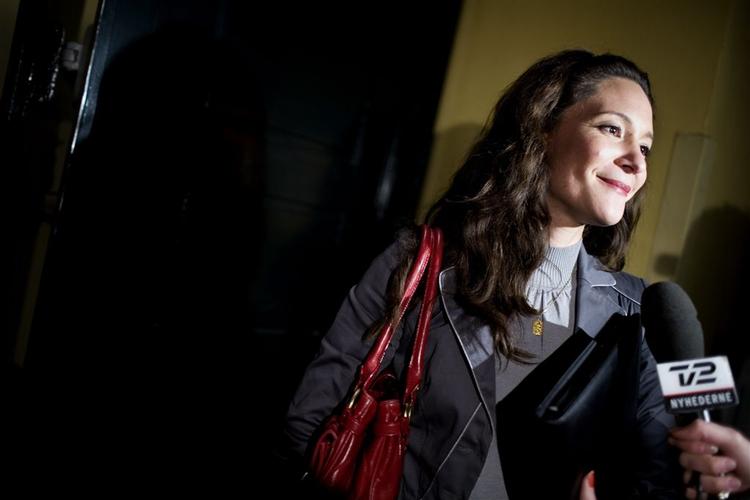 » Jeg er ikke popsmart. Jeg har arbejdet som seriøs journalist i næsten 20 år. Og jeg har nogle ting på hjerte. Det skal vel heller ikke ligge mig til last, at jeg er kendt«, siger Paula Larrain. 