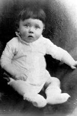 kult_hitlerbaby_31-10-2007_PN3JESV.jpg
