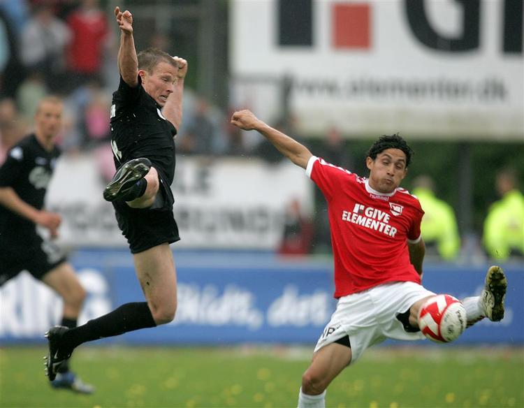 Pablo Pinones-Arce scorede på det sidste straffespark, da Vejle sendte AaB ud af pokalturneringen. 