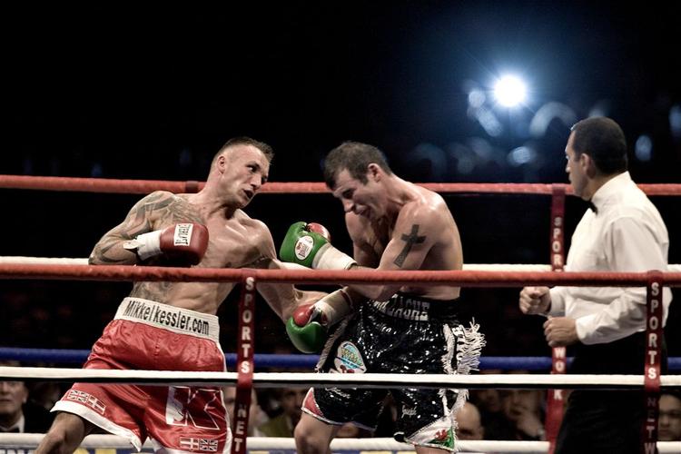 Fjerde omgang skabte masser af optimisme i den danske lejr, men Joe Calzaghe var på aftenen en klasse bedre end Mikkel Kessler. 