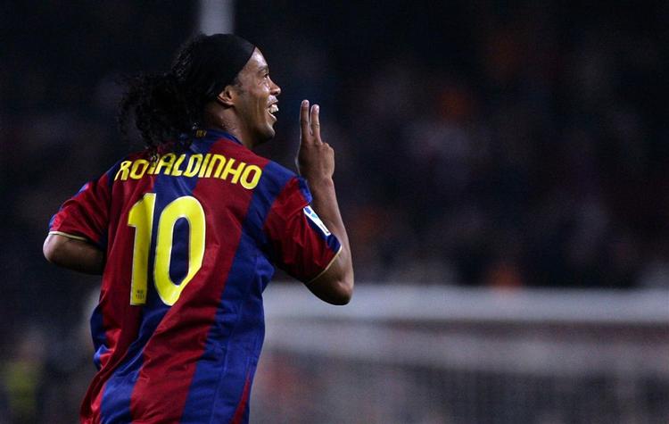 Ronaldinho stod for to af scoringerne. 