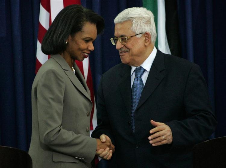 USA's udenrigsminister mødte i dag palæstinensernes præsident Mahmoud Abbas. 