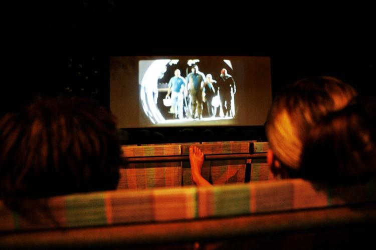 Selv om mange af Københavns små filmklubber ikke har rigtige biografsæder, er hyggefaktoren høj. 
