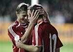 Hvis Jon Dahl og Rommedahl en dag kvalificerer Danmark til VM, må seerne følge landsholdets kampe på en Telenor-ejet kanal. 
