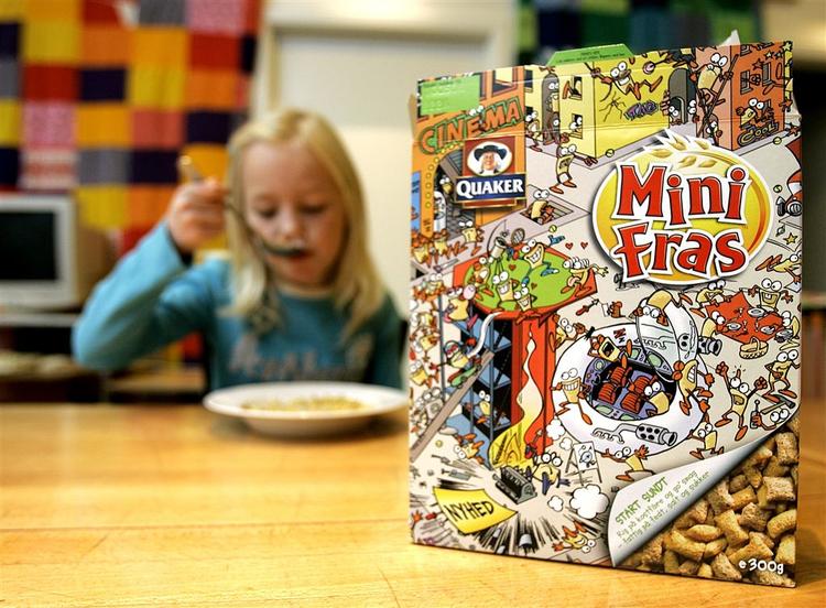 På Kongovej Fritidshjem fik børnene selv lov at vælge mellem de kendte chokopops og de nye sundere minifras. Et fåtal valgte de nye, som der da heller ikke har været tv-reklamer for endnu. 