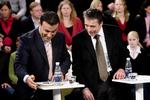 Naser Khader hører til hos Fogh, mener Helle thorning-Schmidt. 