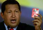 Hugo Chavez langer ud efter Spanien efter at være blevet taget i skole af landets konge. 