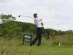 En plads blandt de 30 bedste efter seks runder på San Roque på den spanske solkyst vil sikre Steen Ottosen adgang til European Tour. 