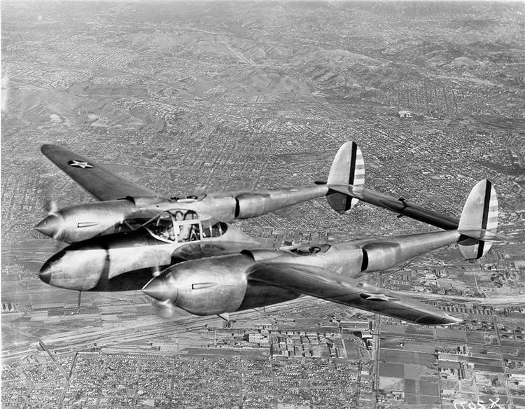 Et fly af typen Lockheed P-38 Lightning, der lå begravet på strand i Wales i 65 år. 