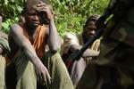 Konflikterne i Congo fører til, at landets militser rekrutterer soldater, der bliver stadig yngre. Billedet viser en gruppe fanger fra en aktion i september. 