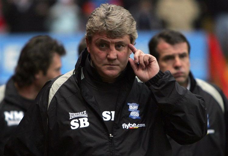 Steve Bruce vender tilbage til Wigan, hvor han var manager i to måneder tilbage i 2001. 