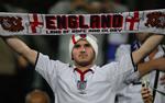 På Wembley får det engelske hold støtte fra de 90.000 tilskuere. 