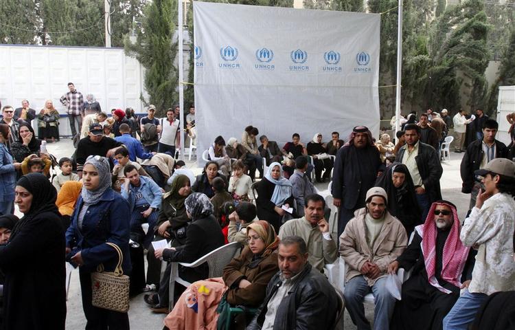 Omkring 1.000 irakere vender hver dag tilbage til deres hjemland, vurderer det irakiske indenrigsministerium. 