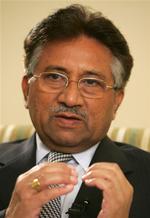 Vejen er nu banet for, at Pervez Musharraf kan fortsætte som leder af Pakistan. 