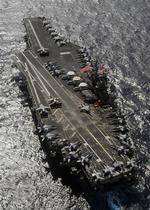 Det amerikanske hangarskib USS Kitty Hawk bliver forment adgang til Hongkong. 