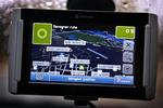 Navman S90i har en meget tydelig skærm, som er let at aflæse. Her er navigationen ikke startet endnu. 