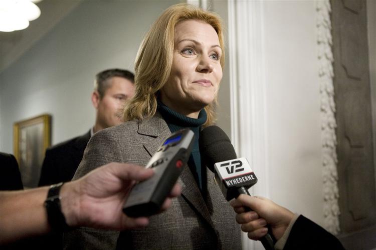 Socialdemokraternes formand, Helle Thorning-Schmidt, dæmper forventningerne til regeringens nye ministre. 