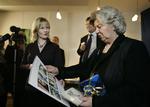 Rikke Hvilshøj overgav fredag sit ministerium til Birthe Rønn Hornbech. Senere på dagen tabte den tidligere integrationsminister et kampvalg om posten som næstformand i Venstres folketingsgruppe. 