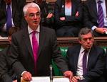 Finansminister Alistair Darling (t.v.) orienterede parlamentet i en »emergency statement«, da persondata på 25 millioner mennesker forsvandt. Bag ham premierminister Gordon Brown 