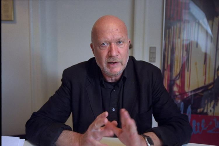 Politiken.dk's læsere mener, at DR-dramachefen Ingolf Gabold har misforstået kritikken af det sidste afsnit af 'Forbrydelsen'. 
