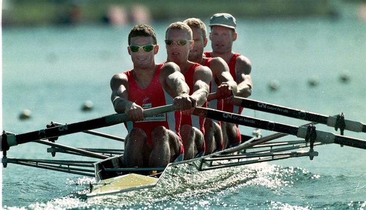Thomas Ebert ses bagest i den daværende guldfirer ved VM i 1998. Eskild Ebbesen næstforrest er også med endnu. 